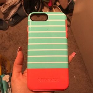 iPhone 7 Plus otter box case